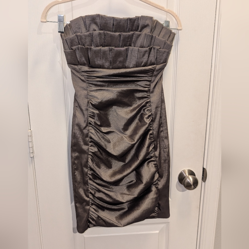 Caché Ruched Pewter Strapless Mini Dress Size 2‎
